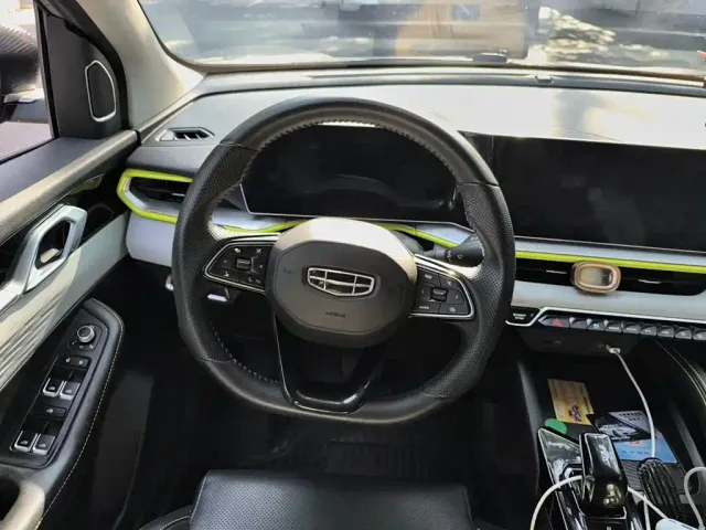 Geely Binyue — Фото автомобиля 6