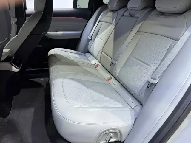 Nio ES6 — Фото автомобиля 19