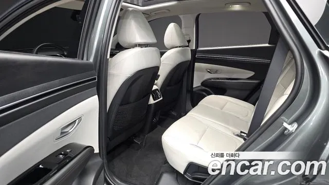 Hyundai Tucson Tucson (NX4) Бензин 1.6 турбо 2WD — Фото автомобиля 11