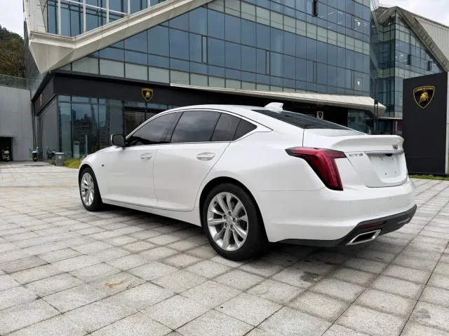 Cadillac CT5 — Фото автомобиля 14