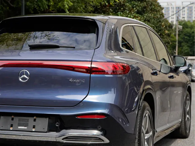 Mercedes-Benz EQS SUV — Фото автомобиля 6