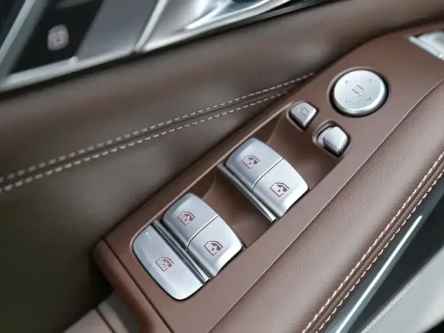 BMW X5 — Фото автомобиля 12