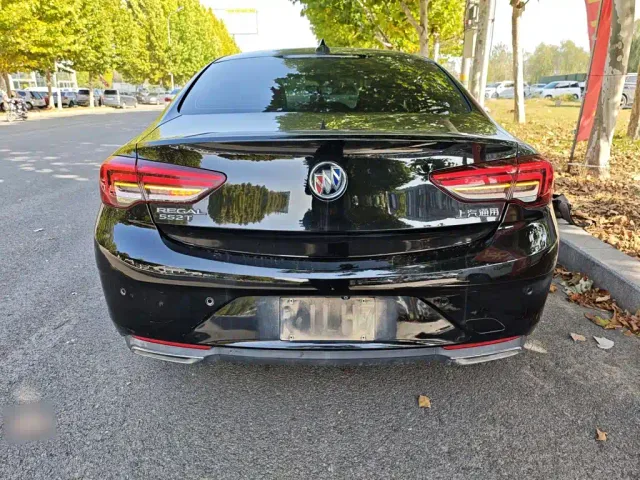Buick Regal — Фото автомобиля 5