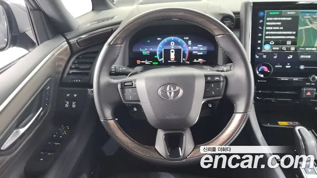 Toyota Alphard — Фото автомобиля 13