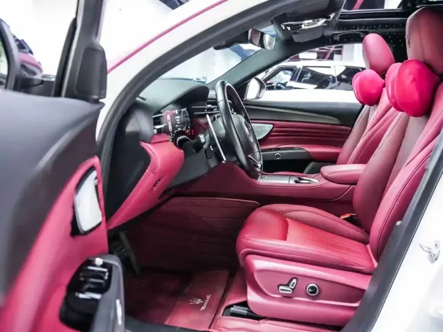 Maserati Grecale — Фото автомобиля 5