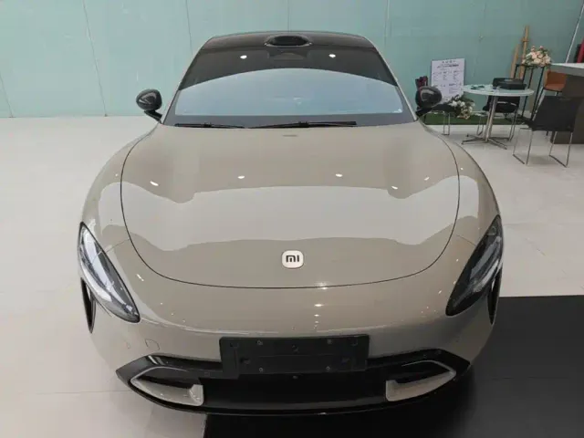 Xiaomi SU7 — Фото автомобиля 2