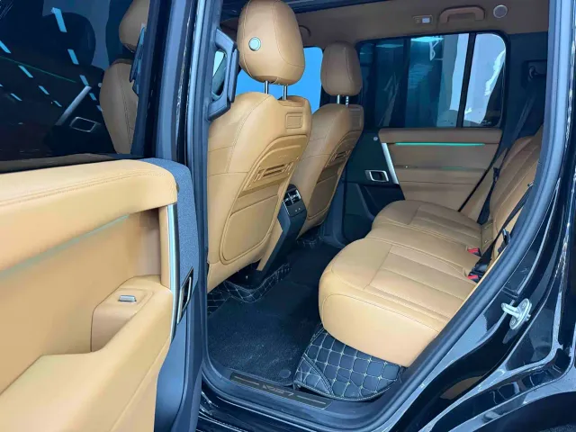iCAR V27 — Фото автомобиля 17