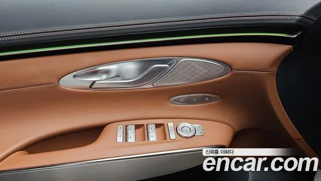 Genesis GV70 2.5T Бензин AWD — Фото автомобиля 30