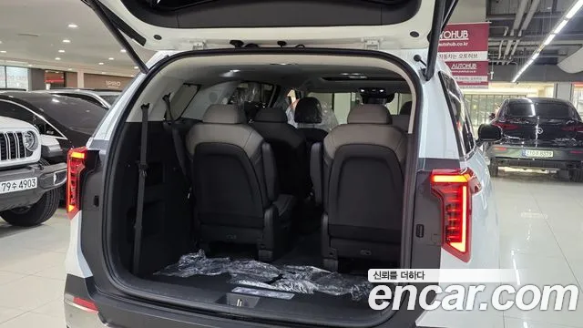 Kia Carnival — Фото автомобиля 7