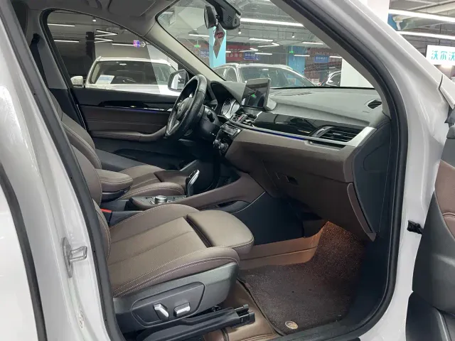 BMW X1 — Фото автомобиля 7