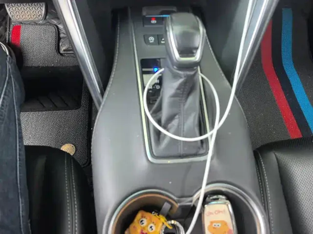 Toyota Harrier — Фото автомобиля 16