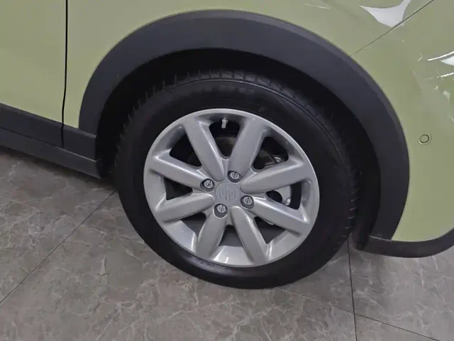 Leapmotor T03 — Фото автомобиля 6