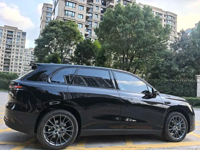 Leapmotor C10 — Фото автомобиля 15