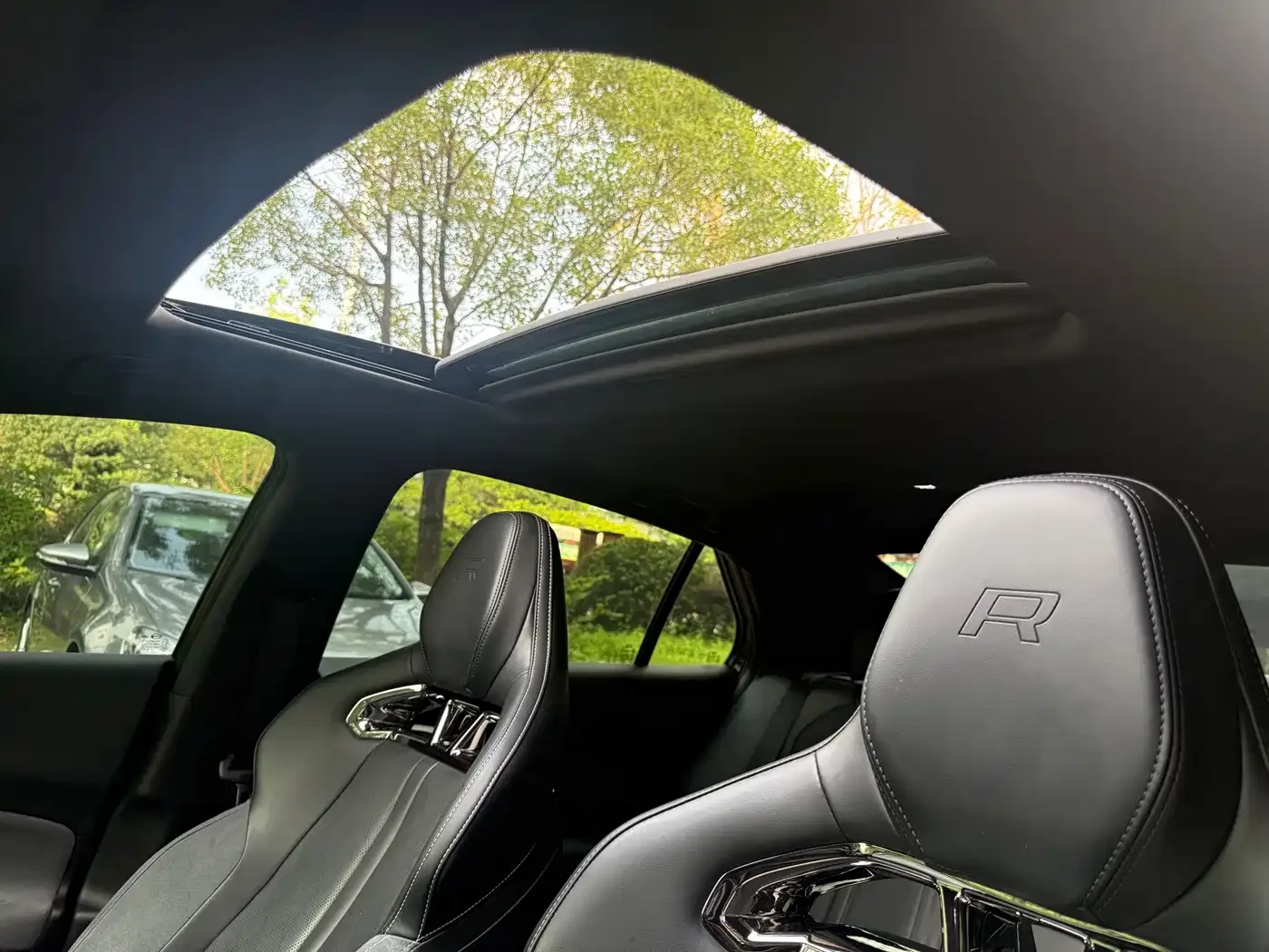 GAC Trumpchi Trumpchi Emkoo 2023 400T Automatic R PRO — Фото автомобиля 9