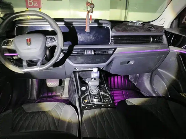 Hongqi HS5 — Фото автомобиля 12