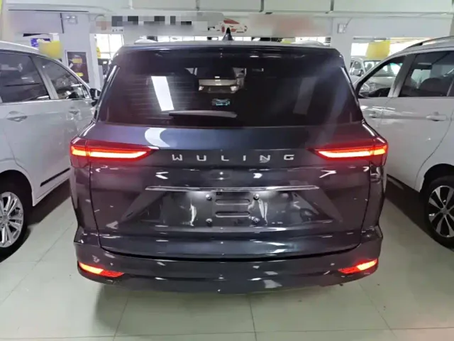 Wuling Victory — Фото автомобиля 5