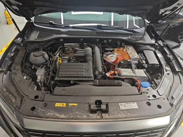 Volkswagen Passat — Фото автомобиля 19