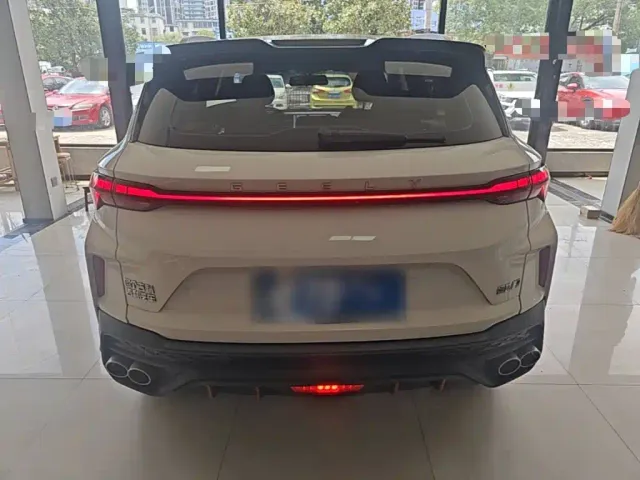 Geely Binyue — Фото автомобиля 5