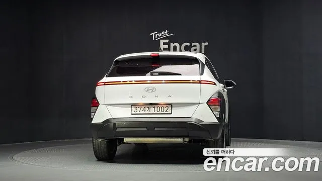 Hyundai Kona — Фото автомобиля 4