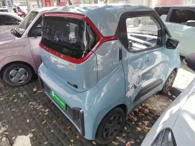 Wuling NanoEV — Фото автомобиля 6