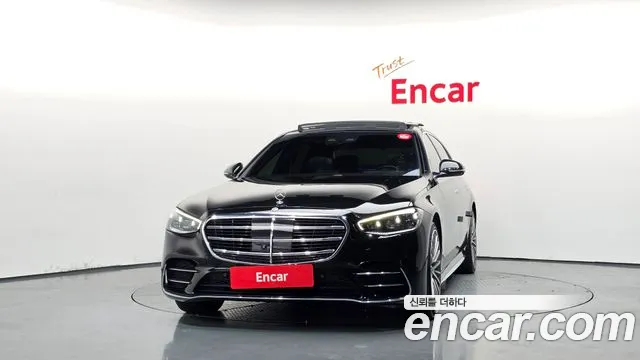 Mercedes-Benz S-Class — Фото автомобиля 3