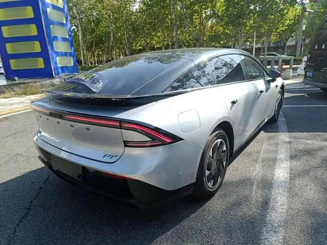 Xpeng P7+ — Фото автомобиля 6
