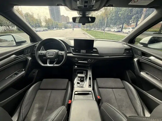 Audi Q5L Sportback — Фото автомобиля 9