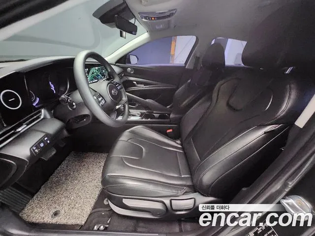 Hyundai Avante CN7 — Фото автомобиля 8