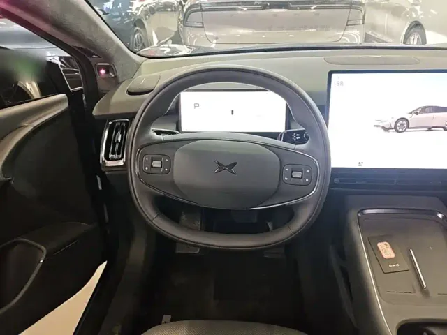 Xpeng P7+ — Фото автомобиля 10