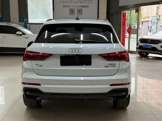 Audi Q3 — Фото автомобиля 5