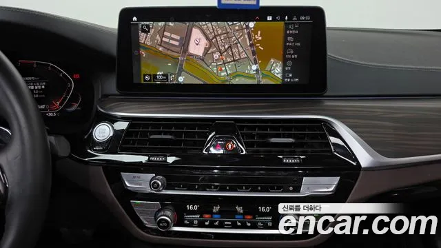 BMW 5-Series 5 серия (G30) 530i xDrive Luxury — Фото автомобиля 5