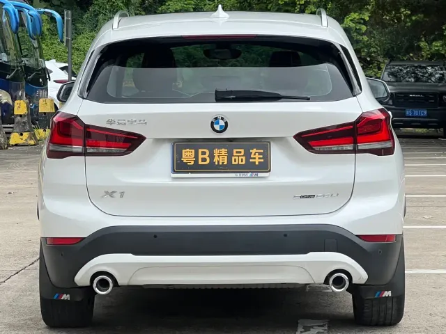 BMW X1 — Фото автомобиля 5