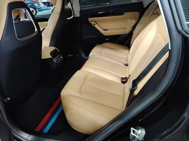 Leapmotor C11 — Фото автомобиля 16