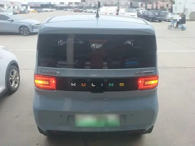Wuling Hongguang Mini EV — Фото автомобиля 5