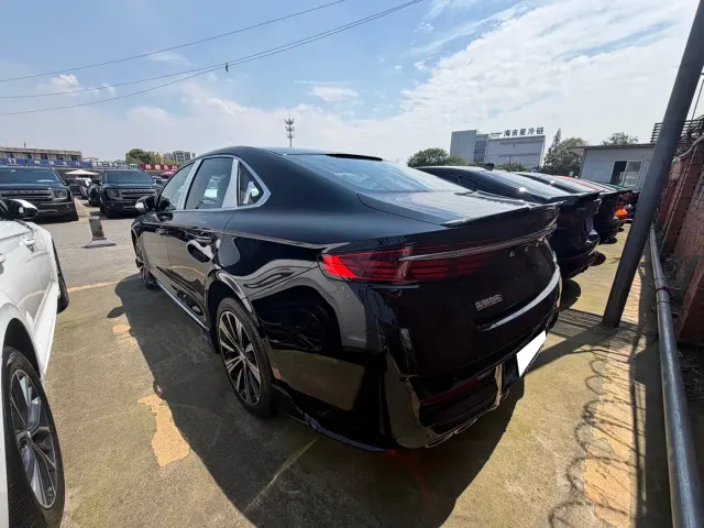 Geely Xingrui — Фото автомобиля 10
