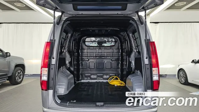 Hyundai Staria — Фото автомобиля 26