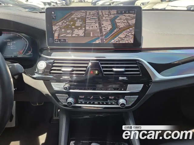 BMW Gran Turismo — Фото автомобиля 10