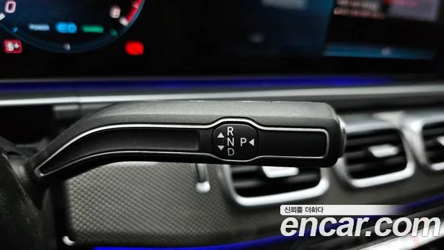 Mercedes-Benz GLE-Class — Фото автомобиля 9