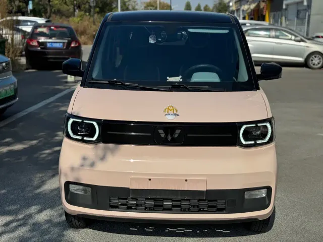 Wuling Hongguang Mini EV — Фото автомобиля 2