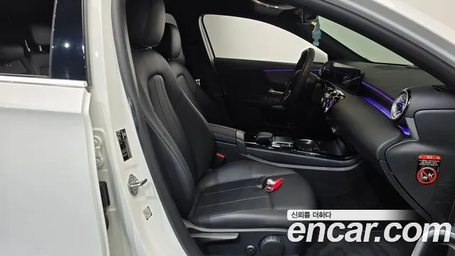 Mercedes-Benz A-Class — Фото автомобиля 26