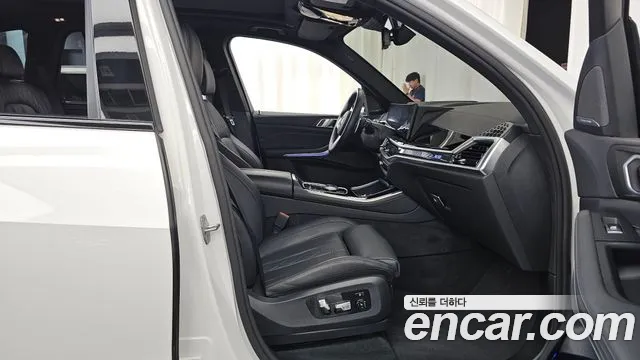 BMW X5 xDrive 40i M Sport — Фото автомобиля 9