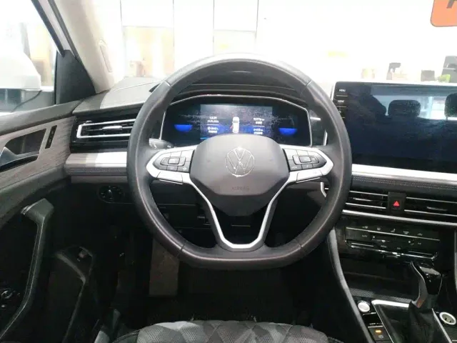 Volkswagen Sagitar — Фото автомобиля 10
