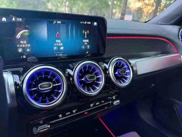 Mercedes-Benz GLB-Class — Фото автомобиля 10