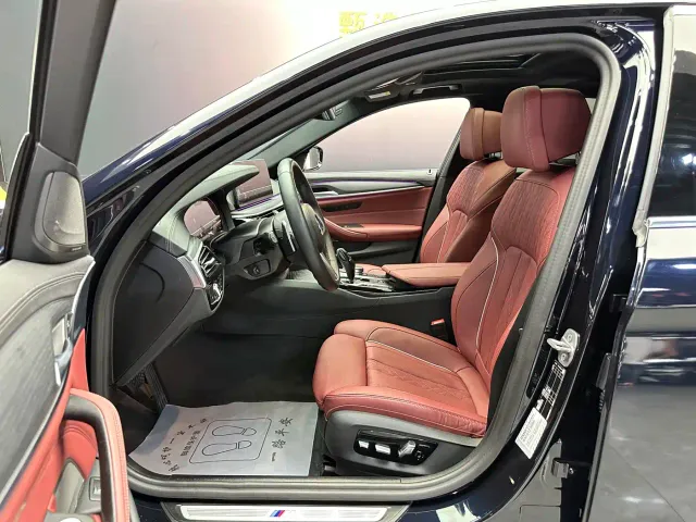BMW 5 Series — Фото автомобиля 6