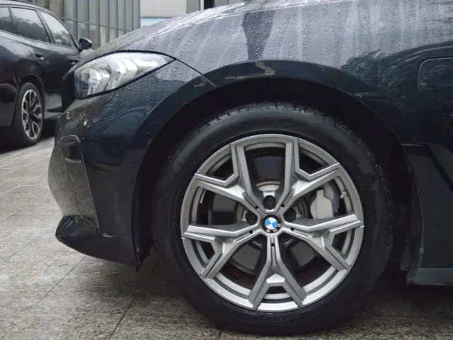 BMW i3 — Фото автомобиля 13