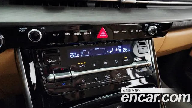 Kia Canival Carnival 4 поколение Дизель 9 мест Signature — Фото автомобиля 16