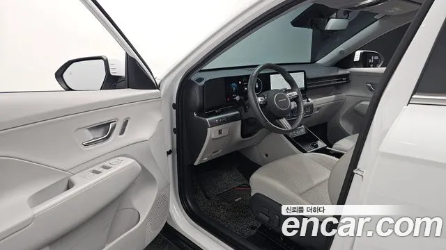 Hyundai Kona SX2 — Фото автомобиля 14