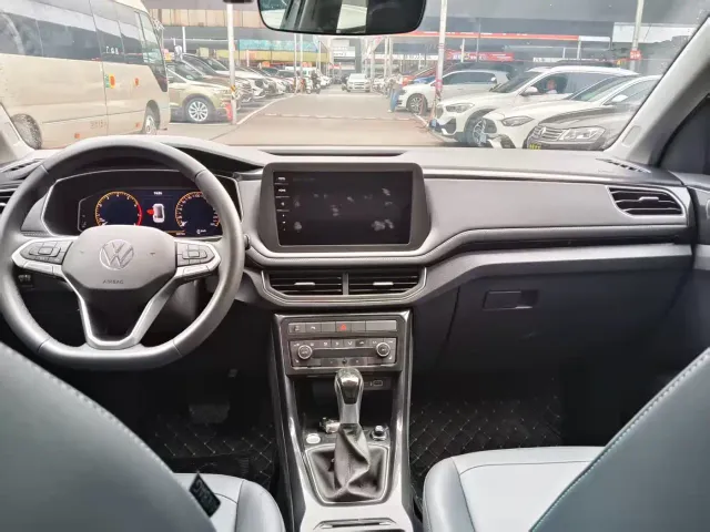 Volkswagen Tharu — Фото автомобиля 4