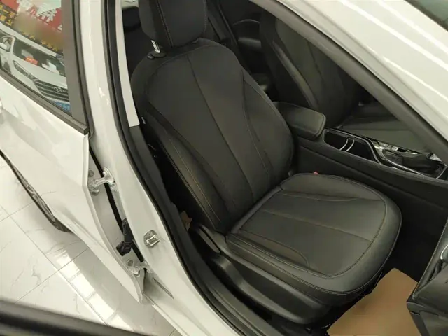 Buick Verano — Фото автомобиля 24