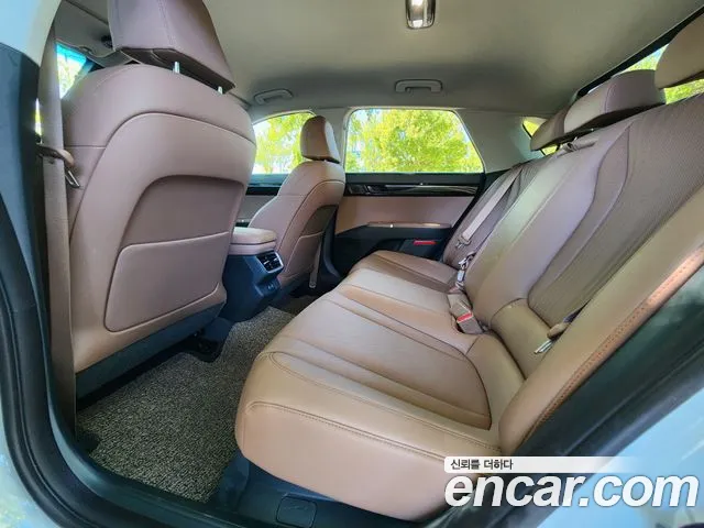 Hyundai Grandeur GN7 — Фото автомобиля 11